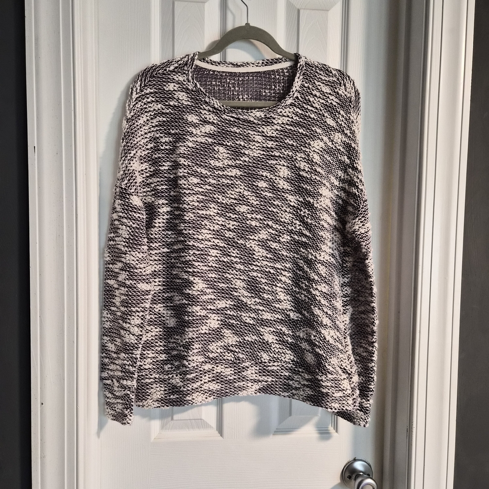 Fabletics Black White Slub Knit Twist Back Long Sleeve Top Womens Size Medium‎
